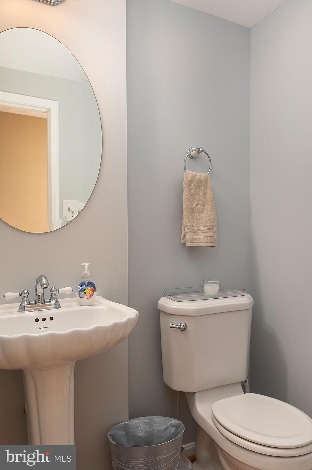 HUNT COUNTRY ESTATES - Residential