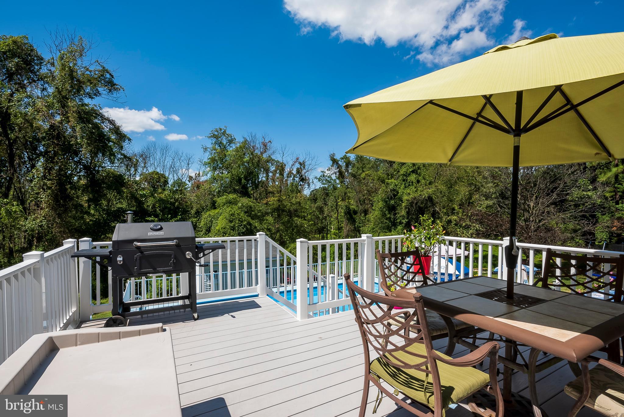 HUNT COUNTRY ESTATES - Residential