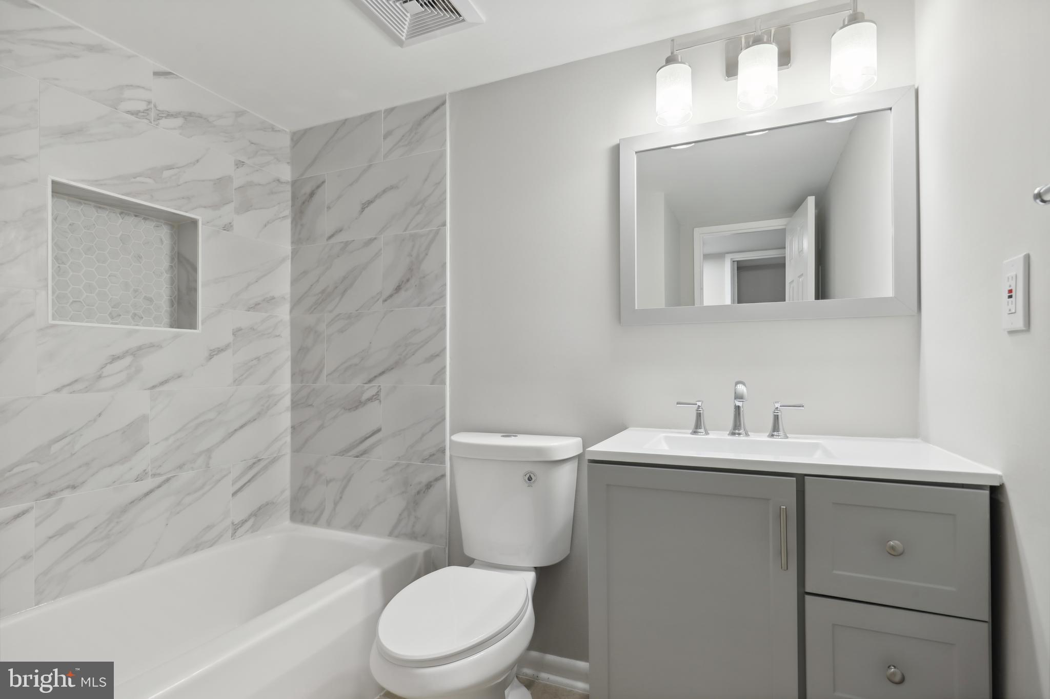 HUNTERS WOODS VILLAGE - Residential