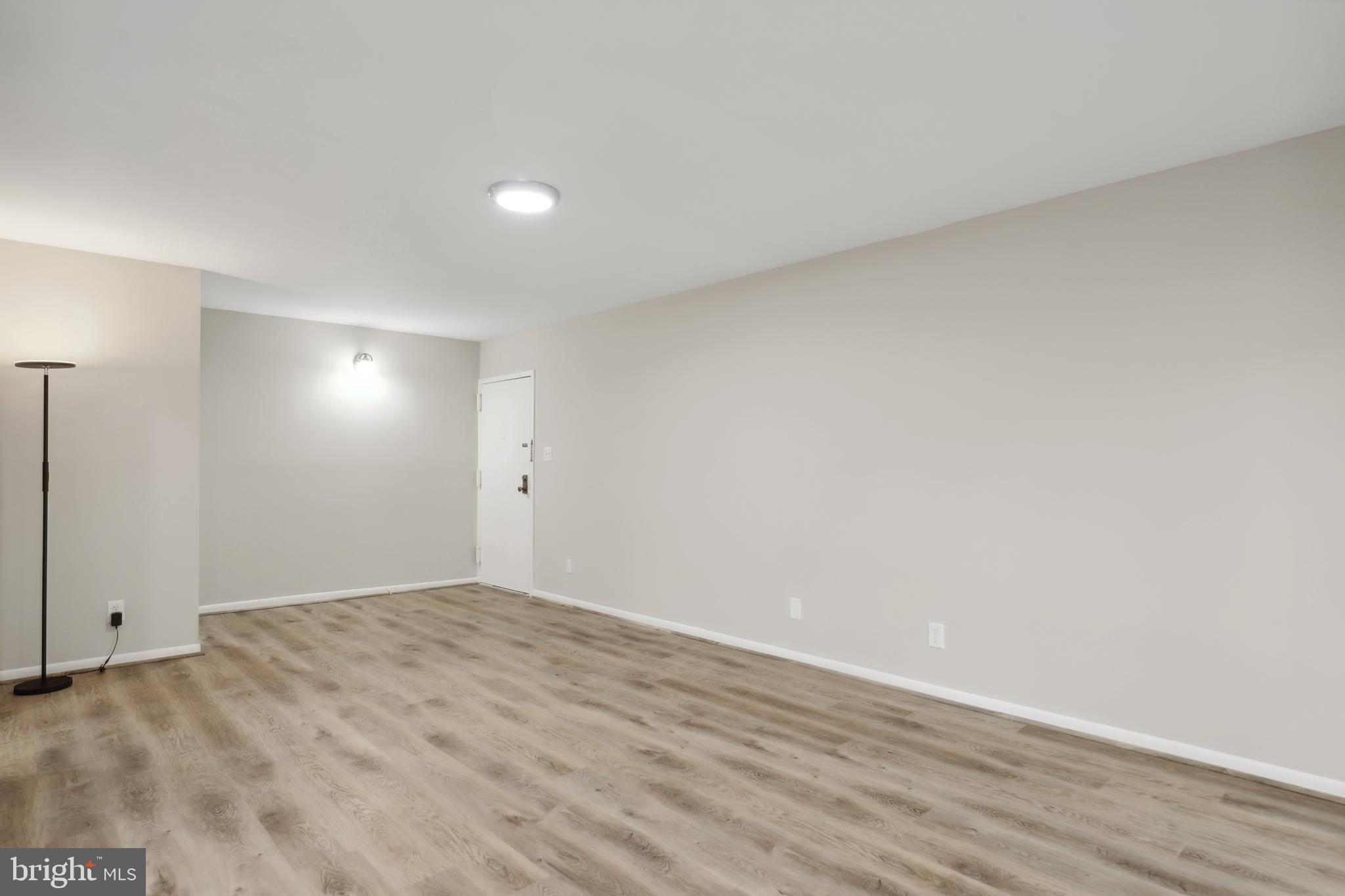 HUNTERS WOODS VILLAGE - Residential