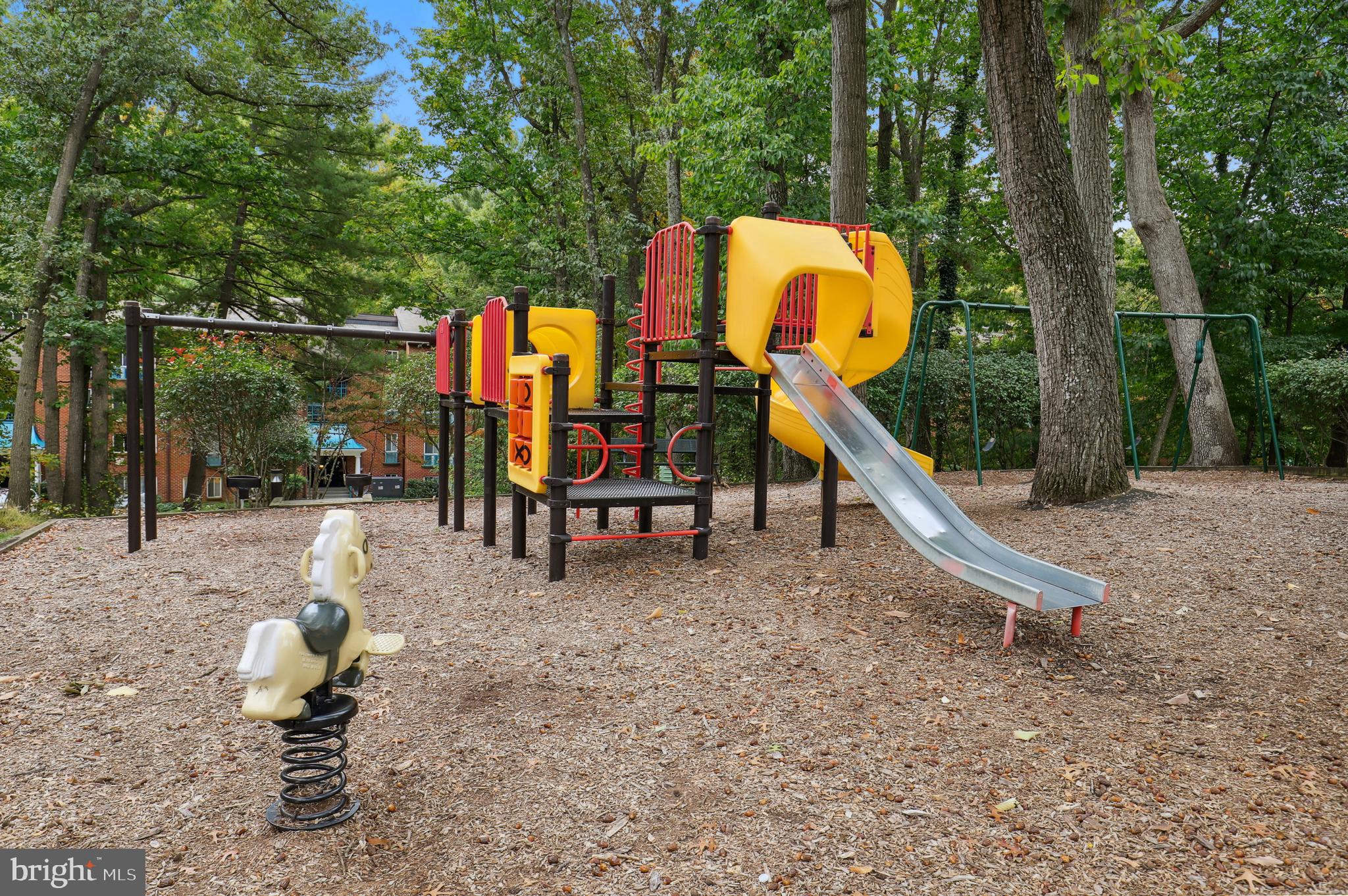 HUNTERS WOODS VILLAGE - Residential