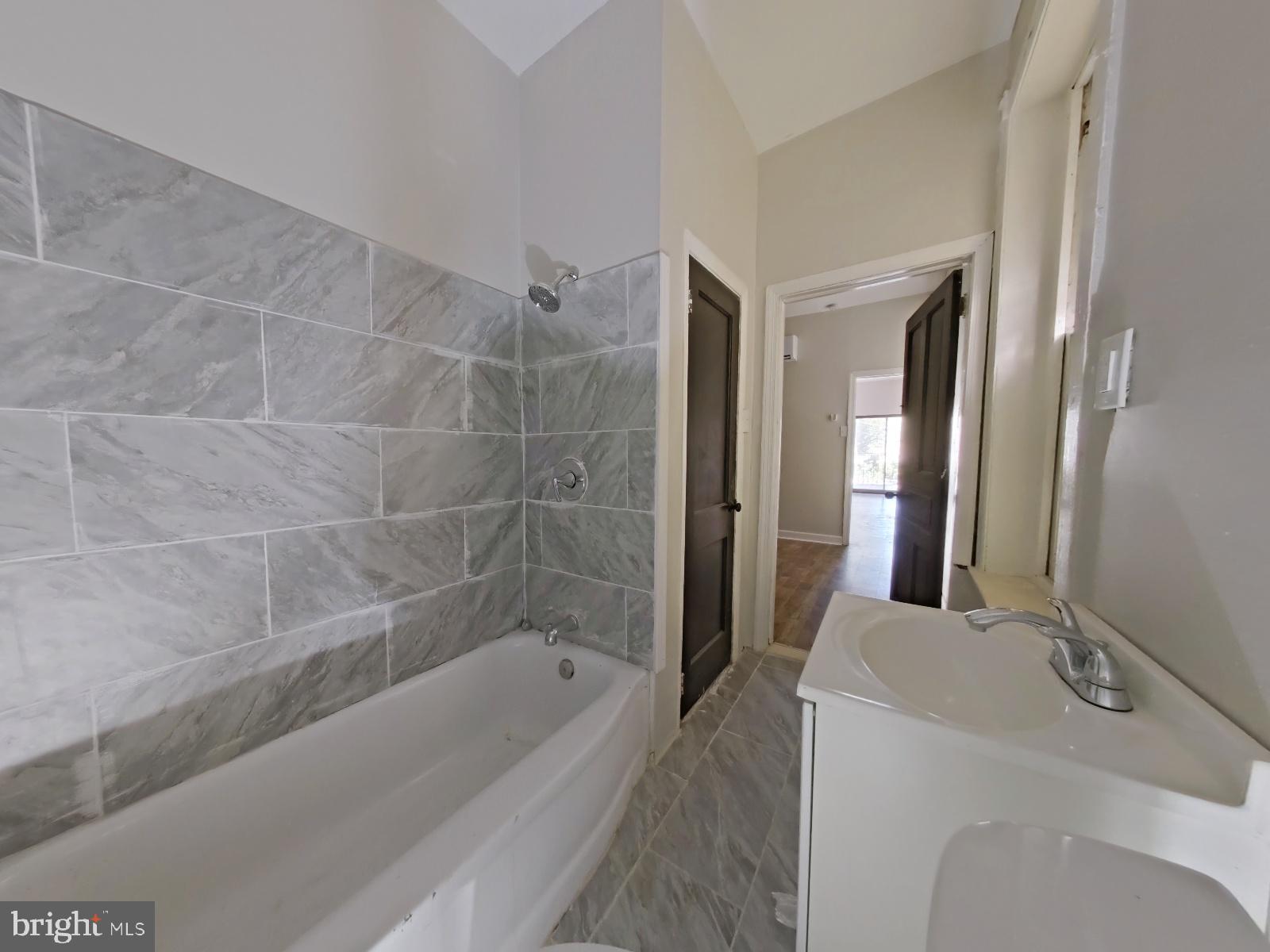 GERMANTOWN - Residential Income