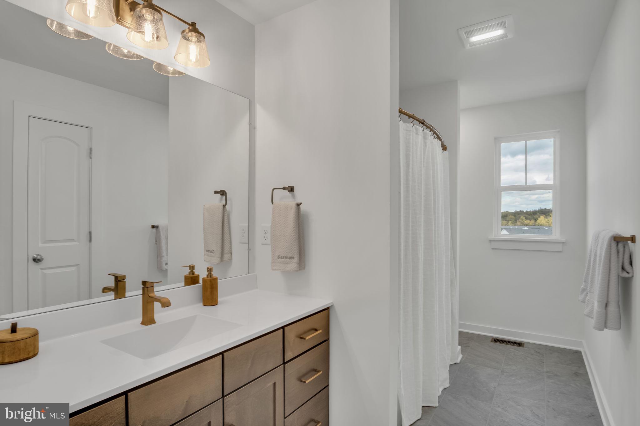 AUTUMN CHASE - Residential