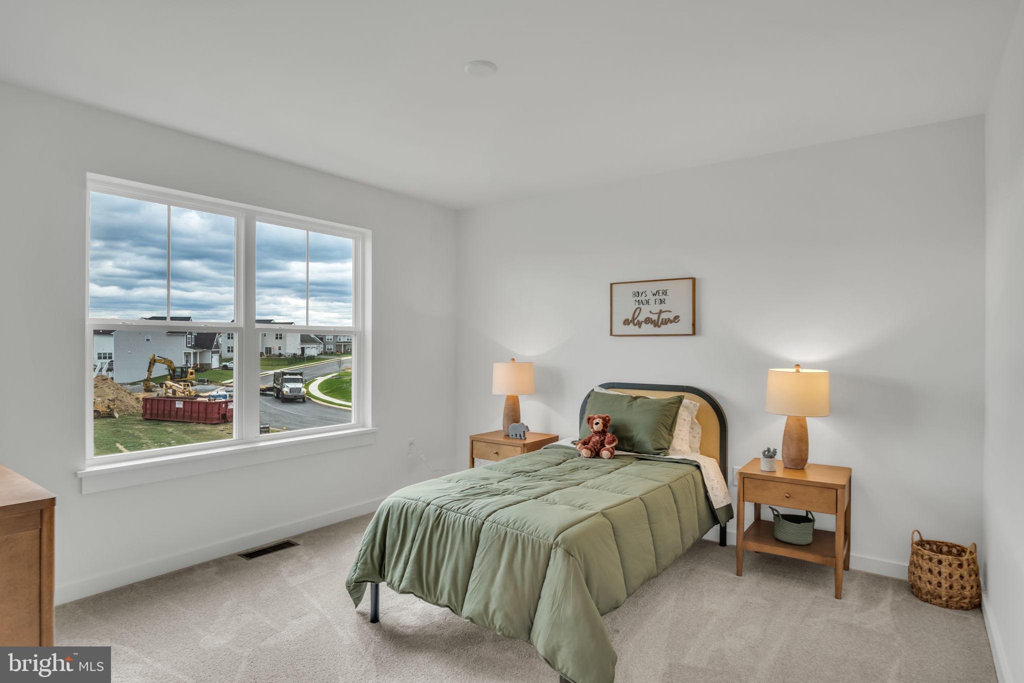 AUTUMN CHASE - Residential