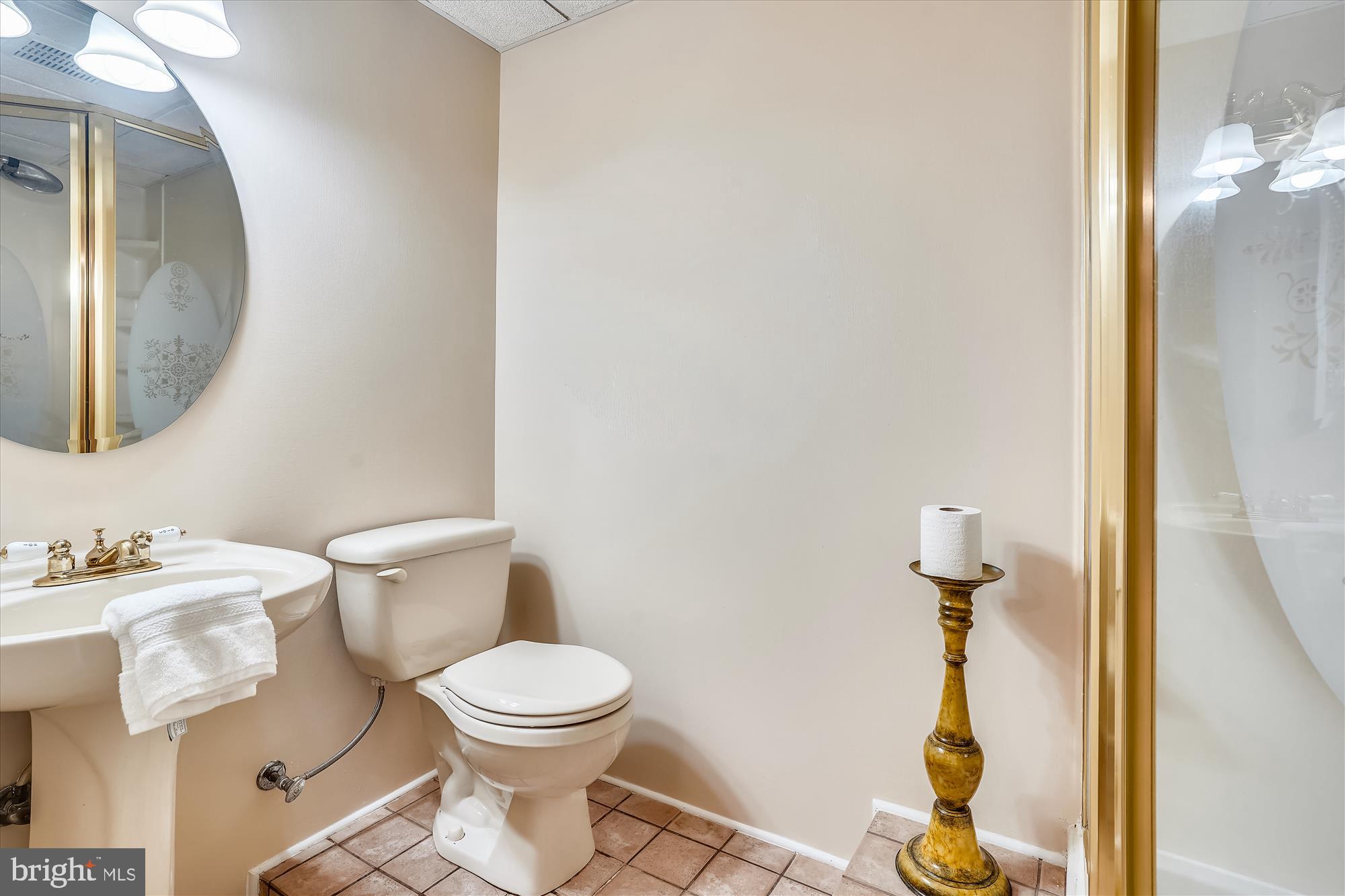 HILLCREST ESTATES - Residential