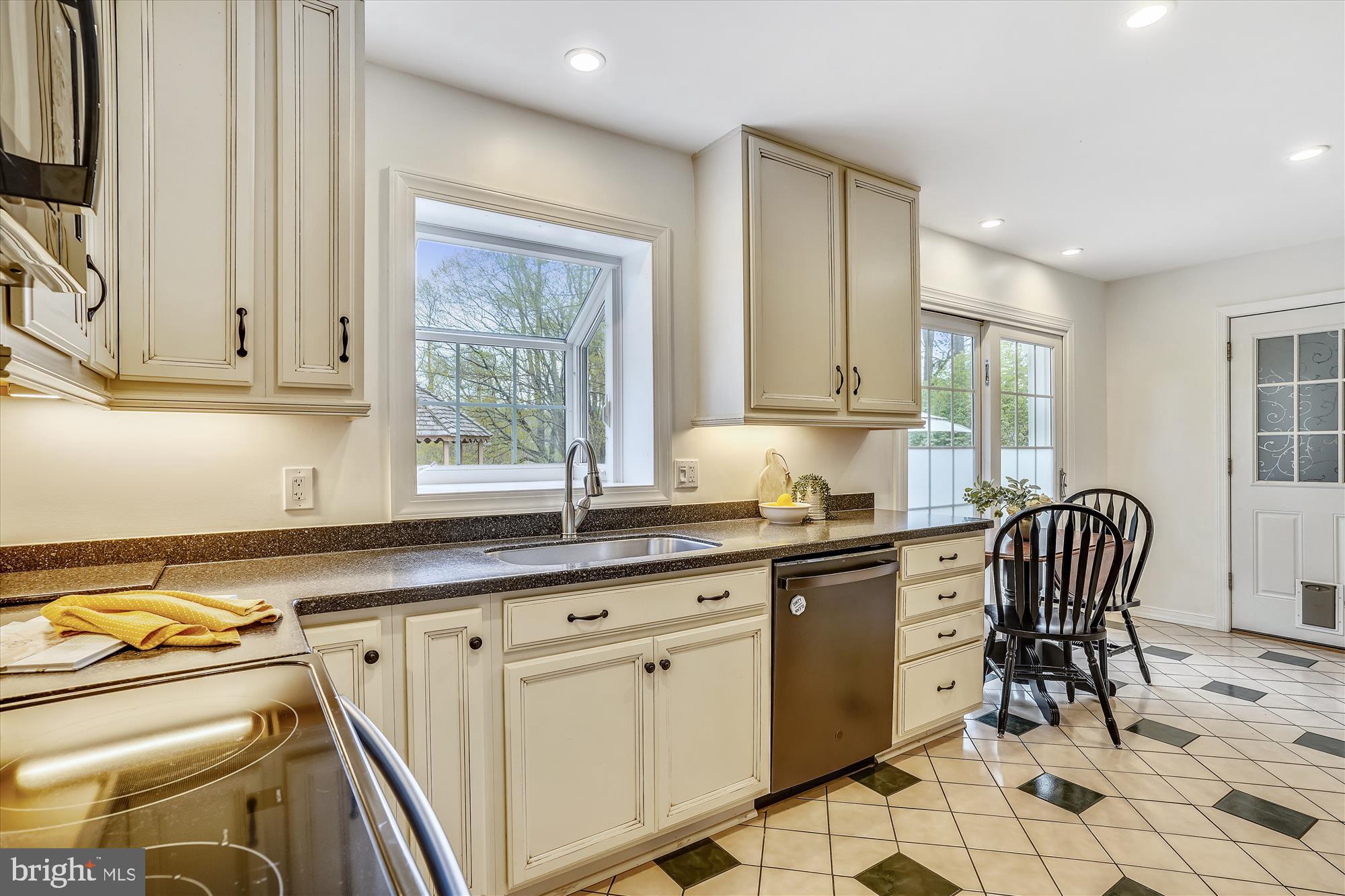 HILLCREST ESTATES - Residential