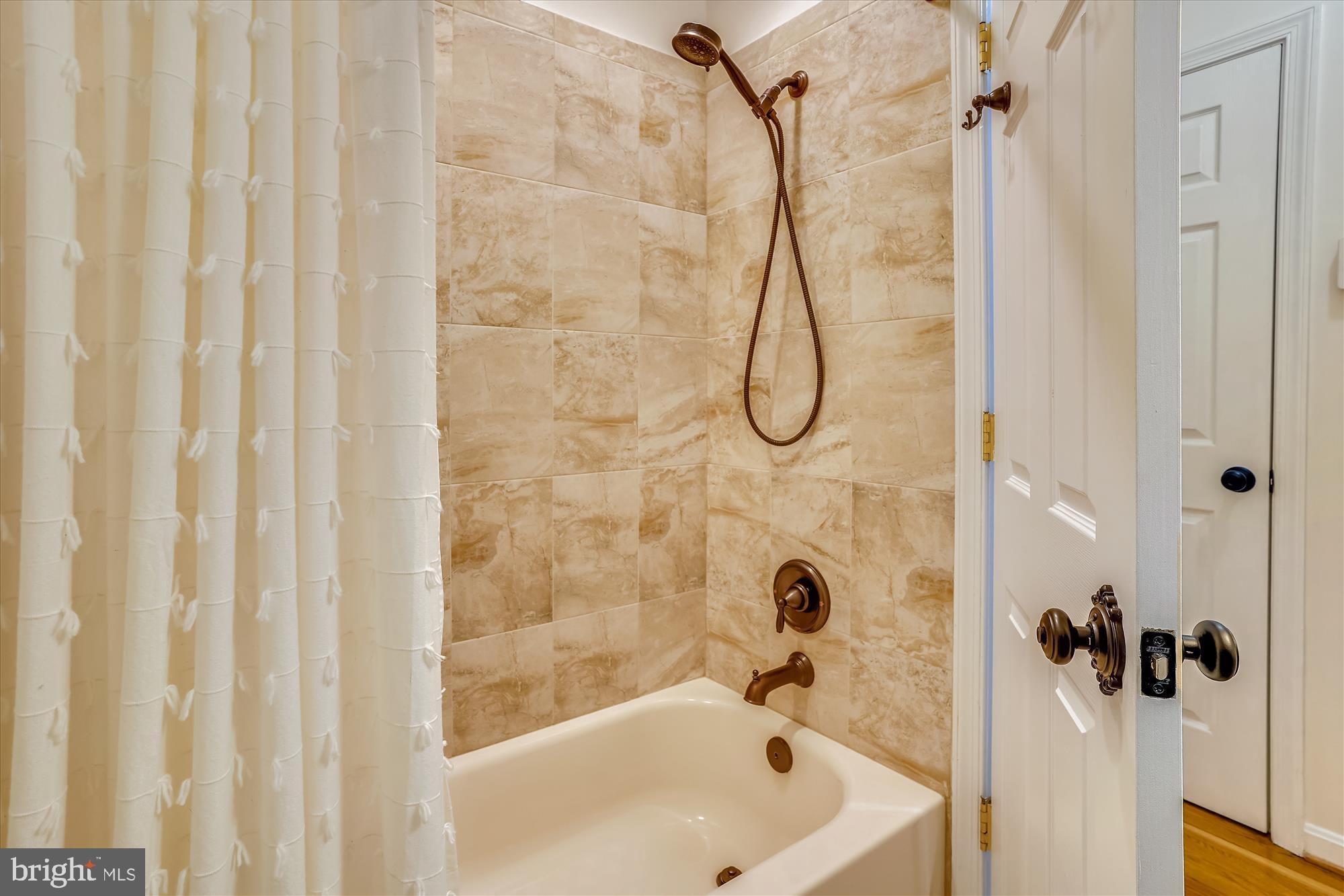 HILLCREST ESTATES - Residential