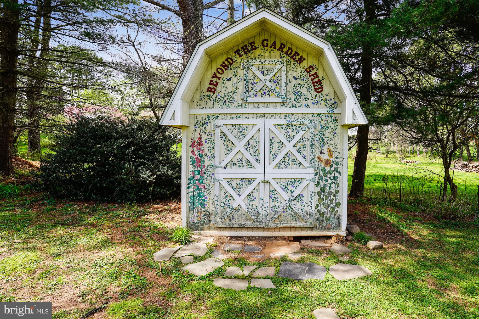 HILLCREST ESTATES - Residential