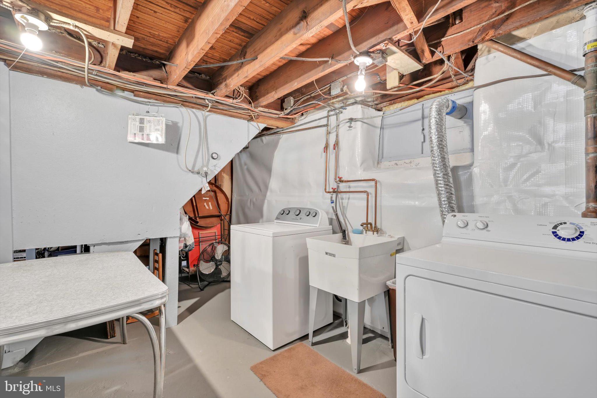 PADDOCK FARMS - Residential