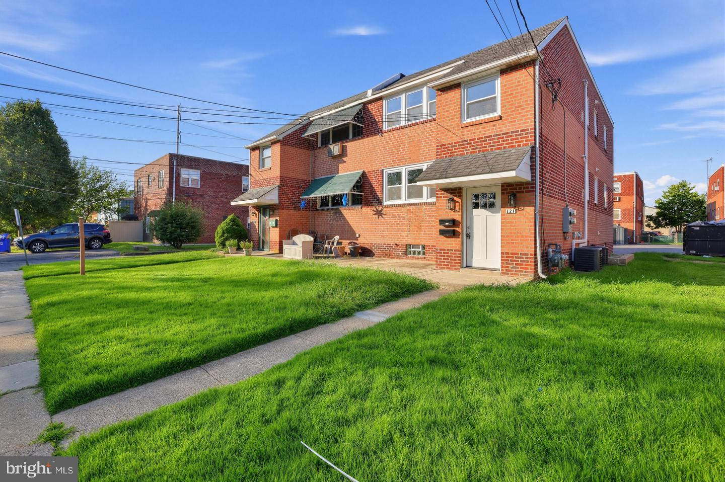 121 RUTLEDGE AVENUE APT B