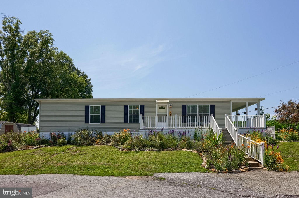 Photo of 18 Dogwood Drive, CONESTOGA, PA 17516 (MLS # PALA2091800)