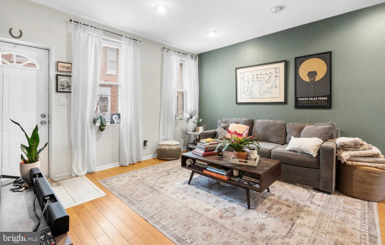 PORT RICHMOND - Residential