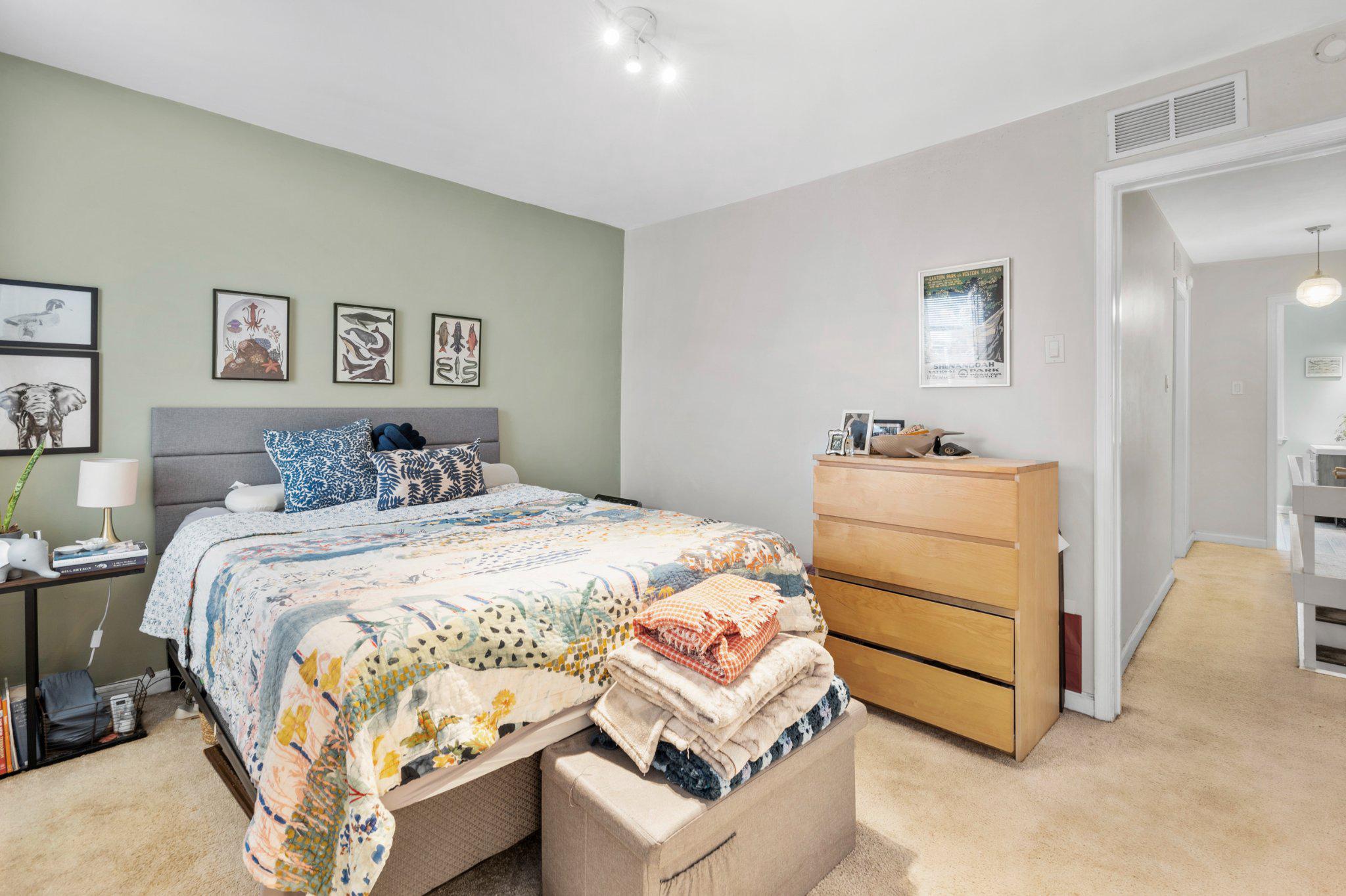 PORT RICHMOND - Residential