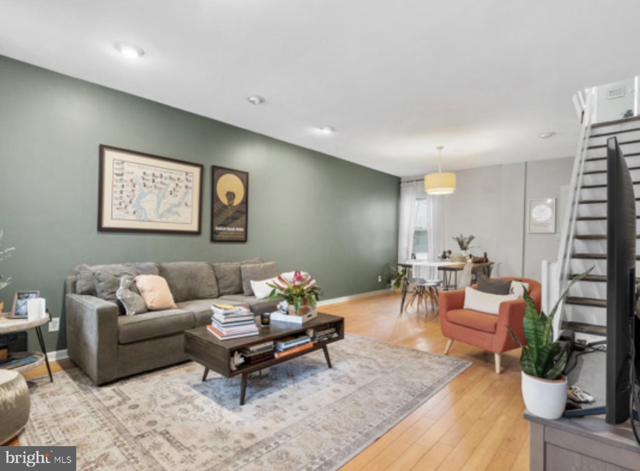 PORT RICHMOND - Residential
