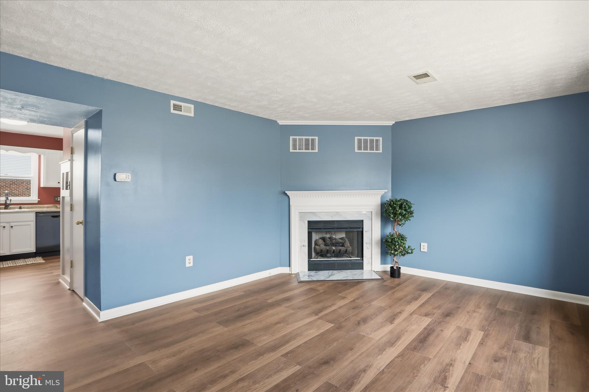 HILLTOP HOMES - Residential