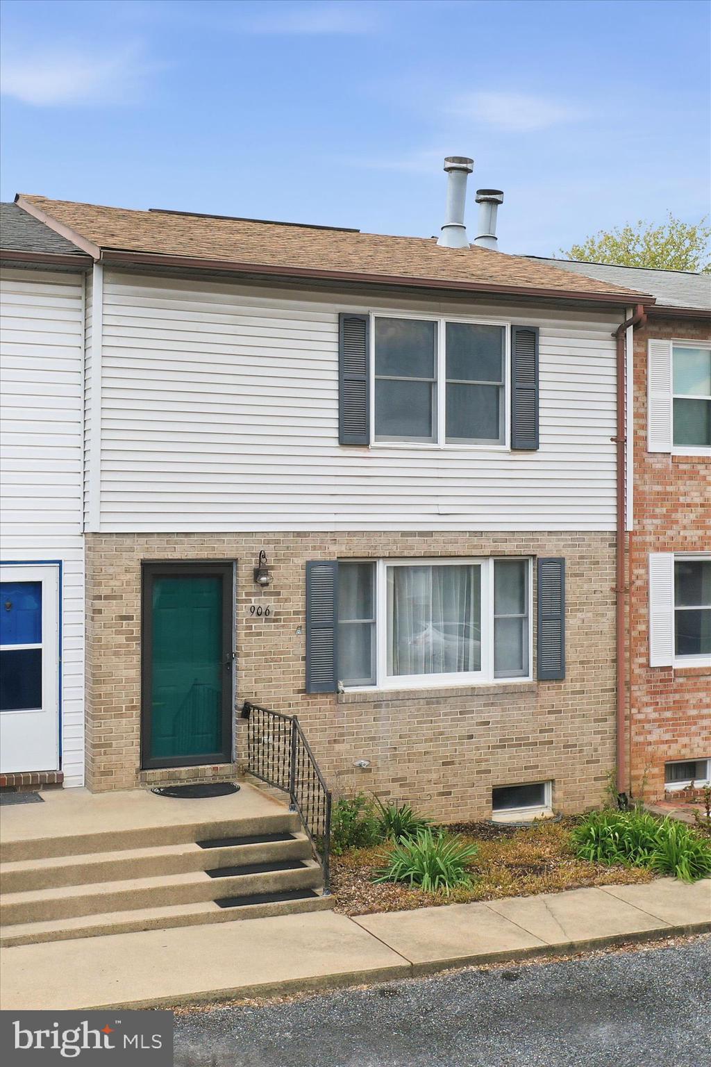 HILLTOP HOMES - Residential