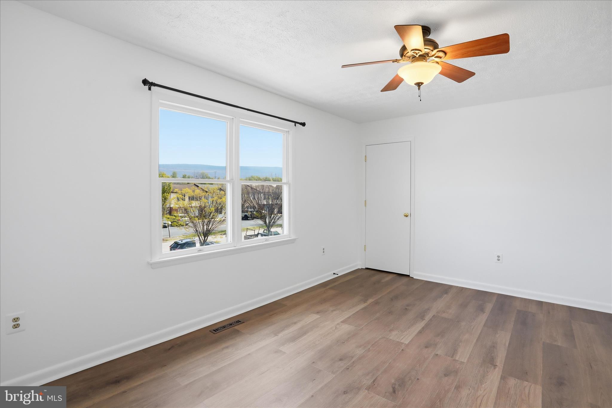 HILLTOP HOMES - Residential