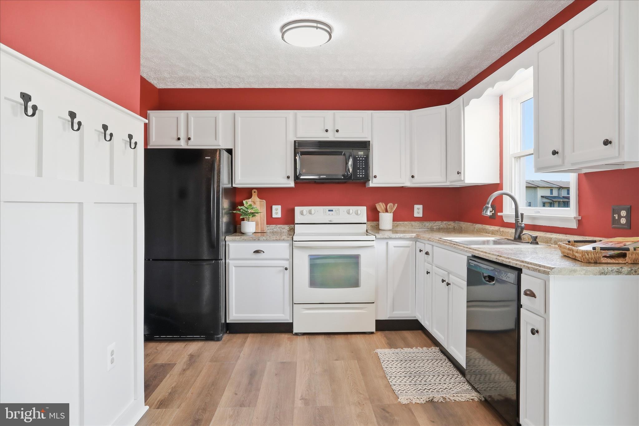 HILLTOP HOMES - Residential