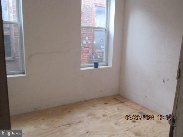 KENSINGTON - Residential