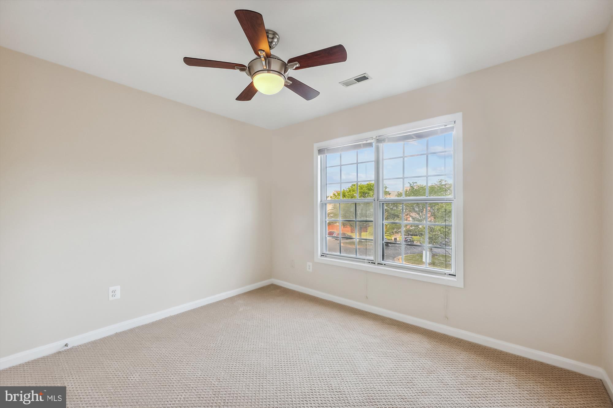 MCNAIR FARMS LANDBAY 12 - Residential