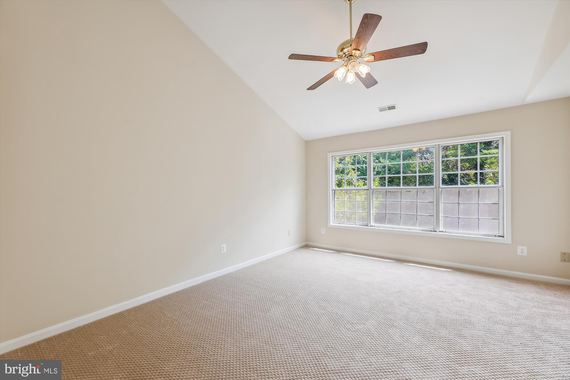 MCNAIR FARMS LANDBAY 12 - Residential