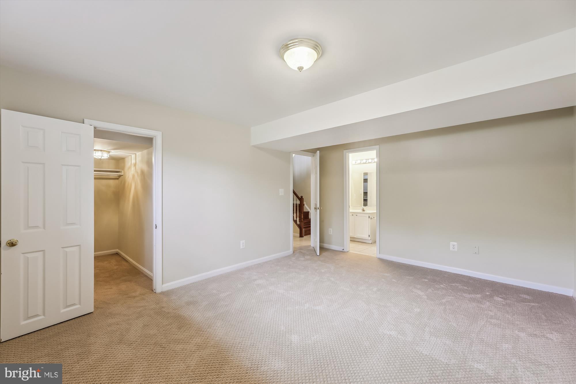 MCNAIR FARMS LANDBAY 12 - Residential