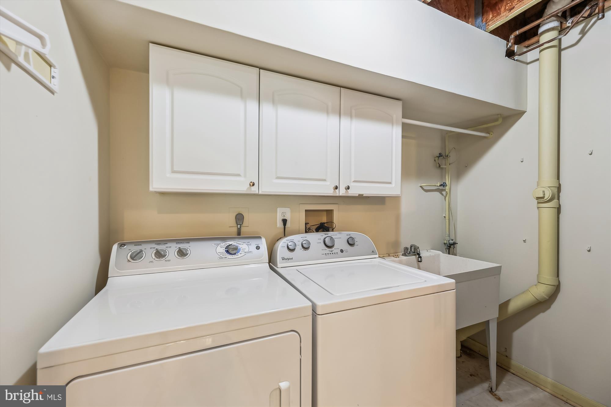 MCNAIR FARMS LANDBAY 12 - Residential