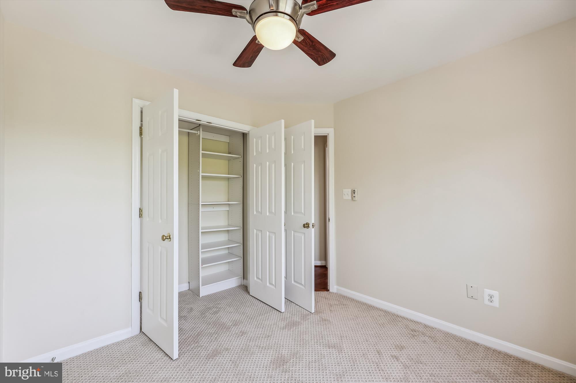 MCNAIR FARMS LANDBAY 12 - Residential