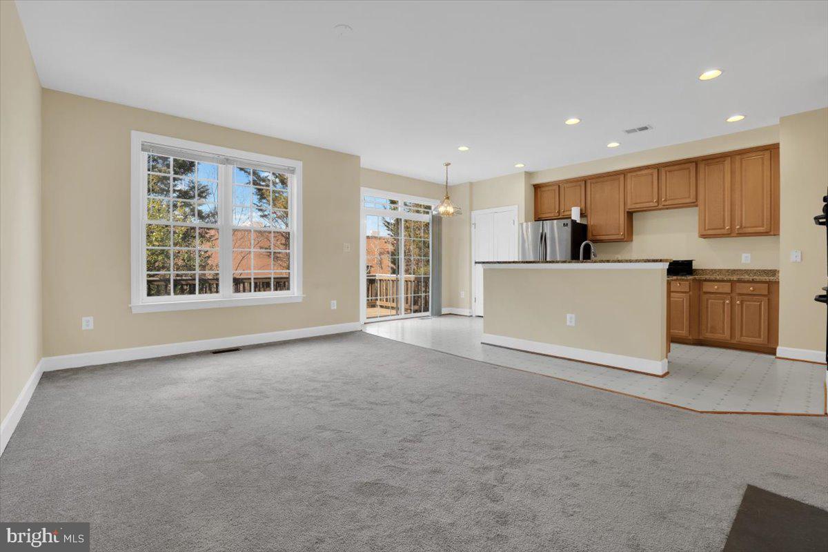 VILLAGE AT HERNDON MILLS - Residential Lease