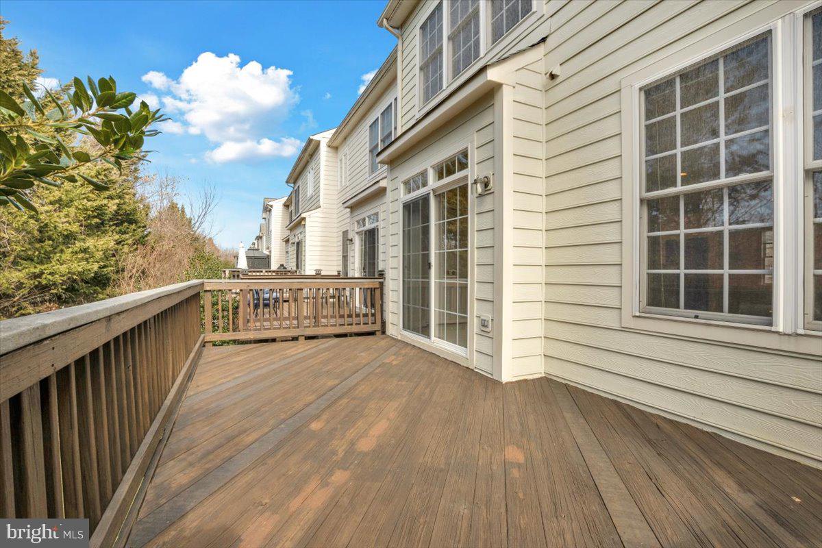 VILLAGE AT HERNDON MILLS - Residential Lease