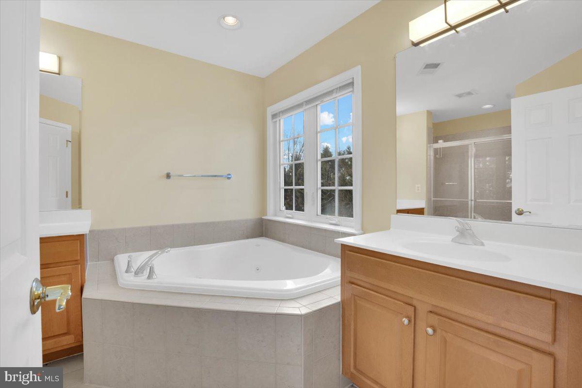 VILLAGE AT HERNDON MILLS - Residential Lease