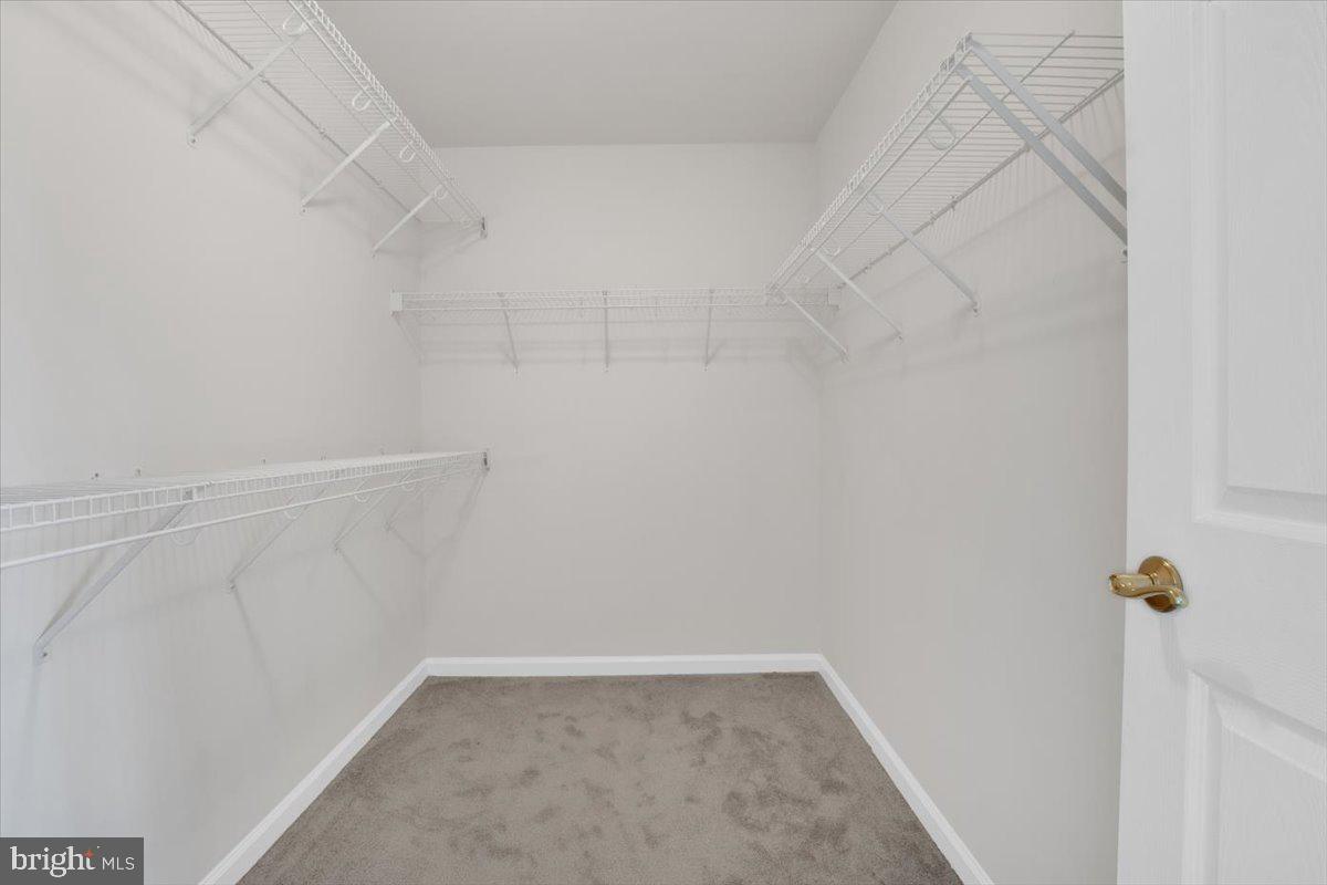 VILLAGE AT HERNDON MILLS - Residential Lease