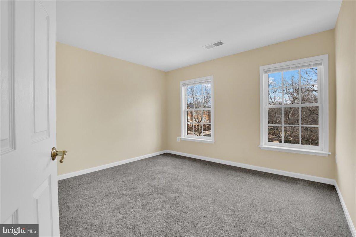 VILLAGE AT HERNDON MILLS - Residential Lease