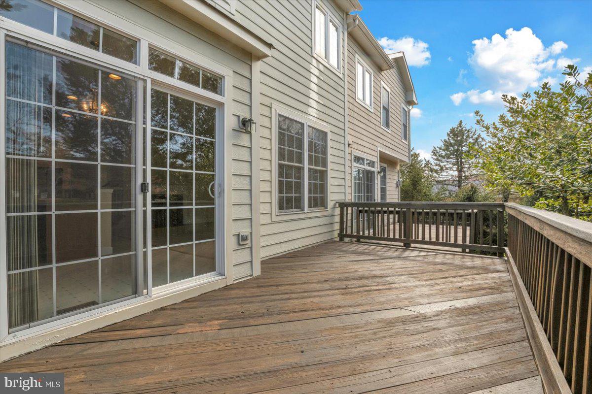 VILLAGE AT HERNDON MILLS - Residential Lease