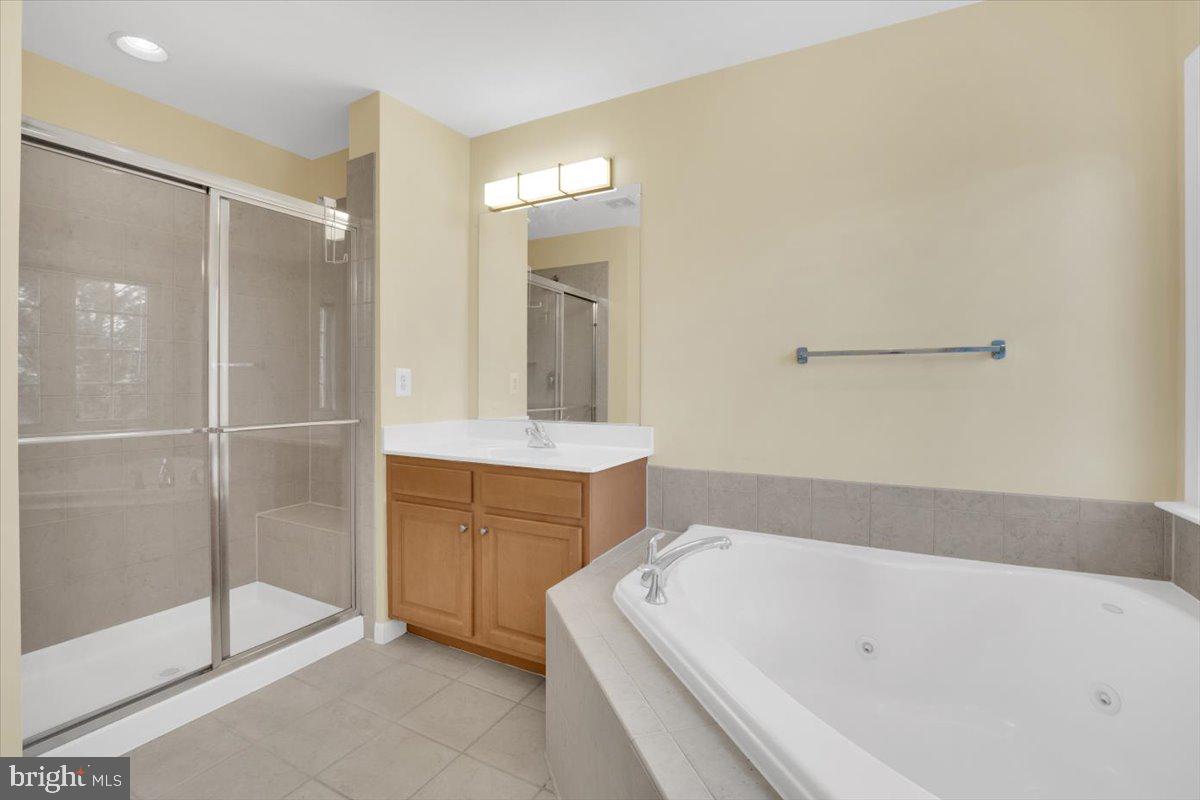 VILLAGE AT HERNDON MILLS - Residential Lease