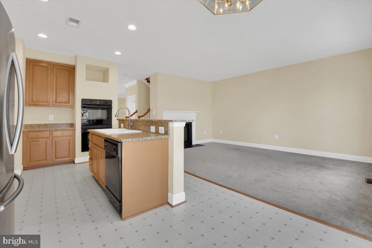 VILLAGE AT HERNDON MILLS - Residential Lease