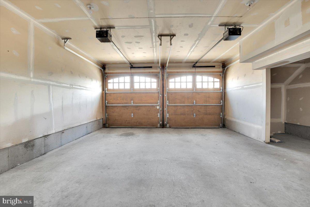 VILLAGE AT HERNDON MILLS - Residential Lease