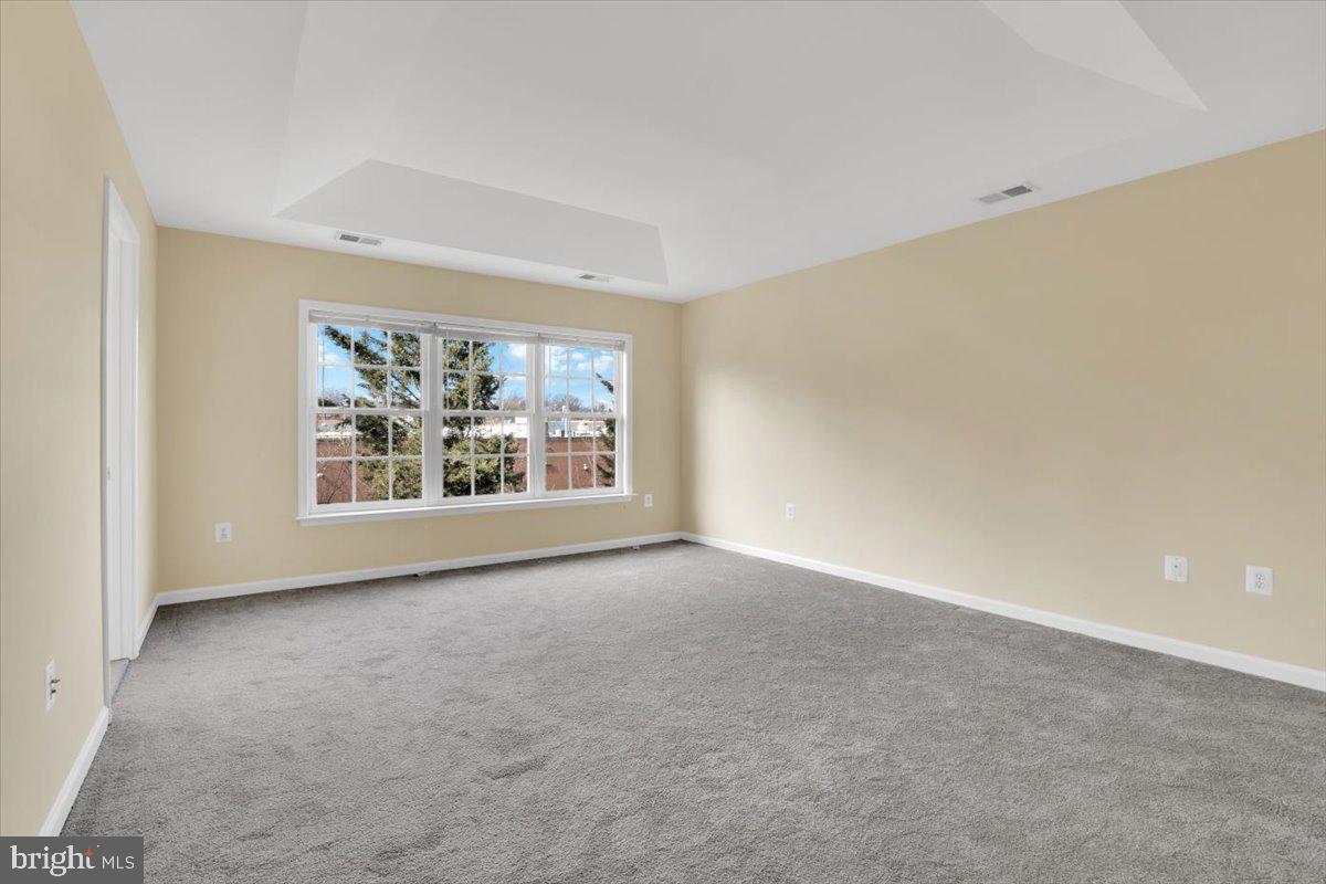 VILLAGE AT HERNDON MILLS - Residential Lease