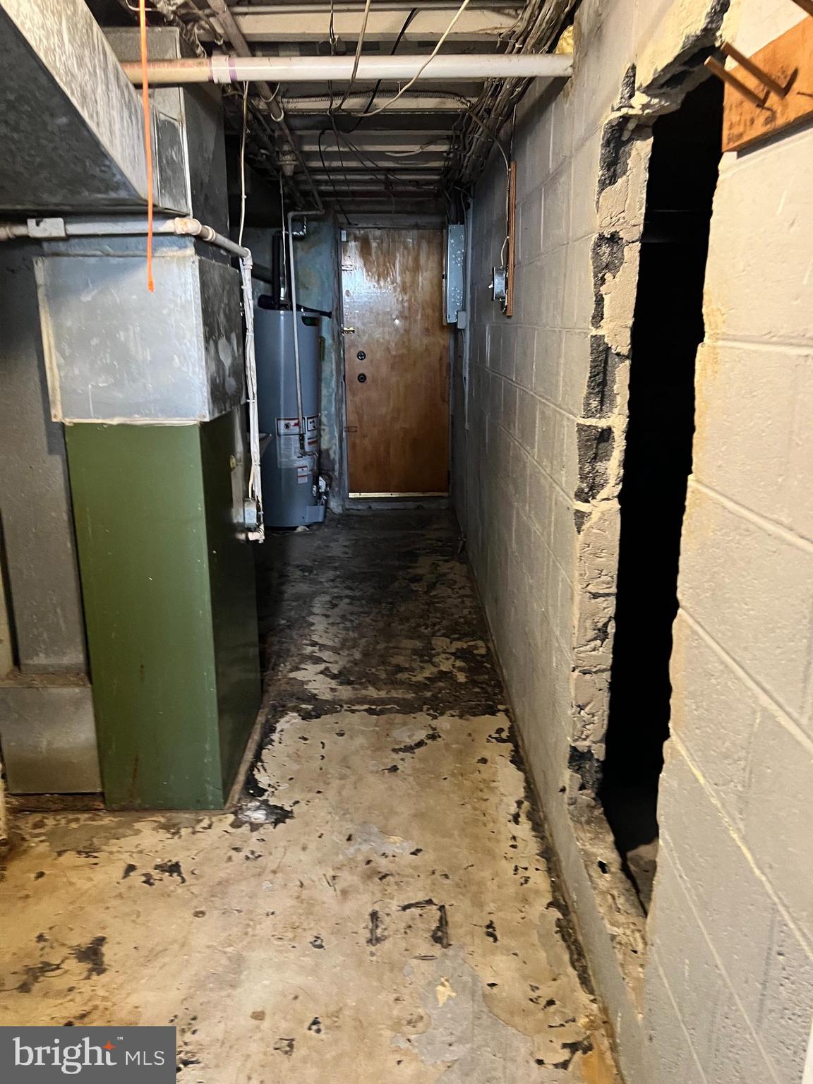 LAWNDALE - Residential