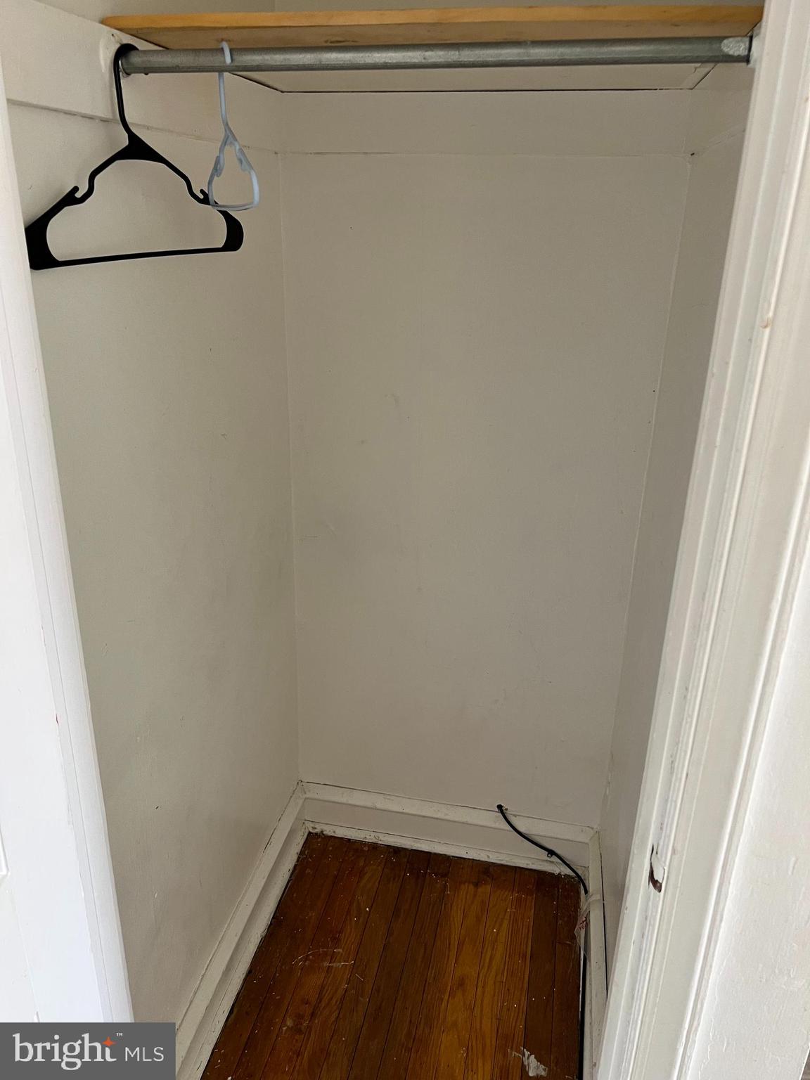 LAWNDALE - Residential