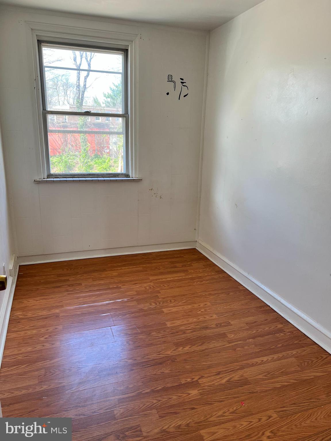 LAWNDALE - Residential