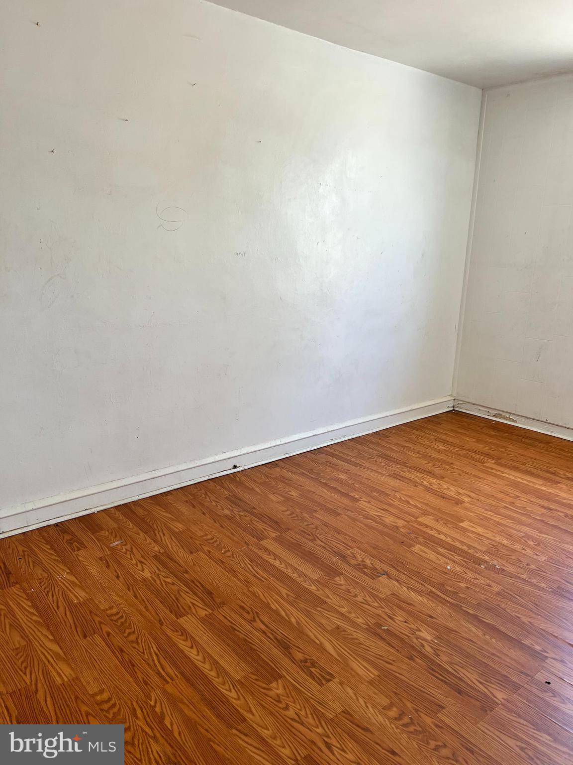 LAWNDALE - Residential