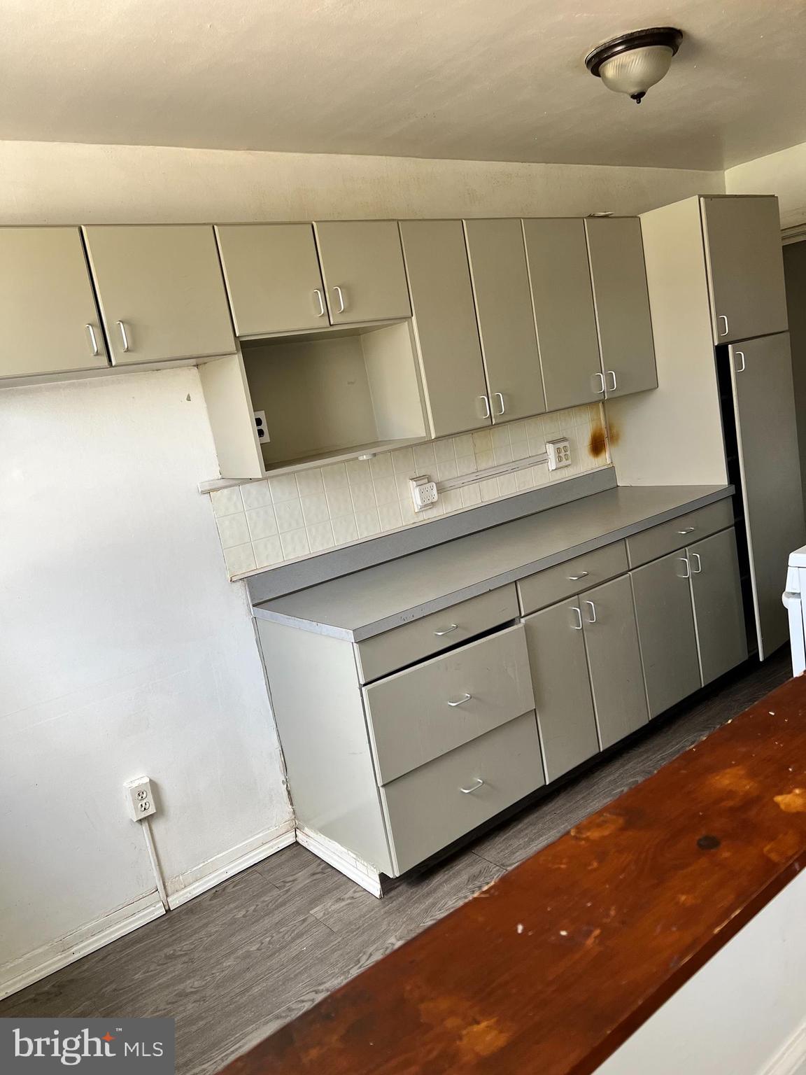 LAWNDALE - Residential