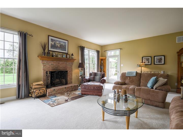 PICKERING HILL - Residential