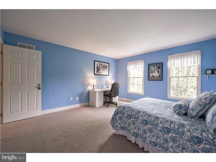 PICKERING HILL - Residential