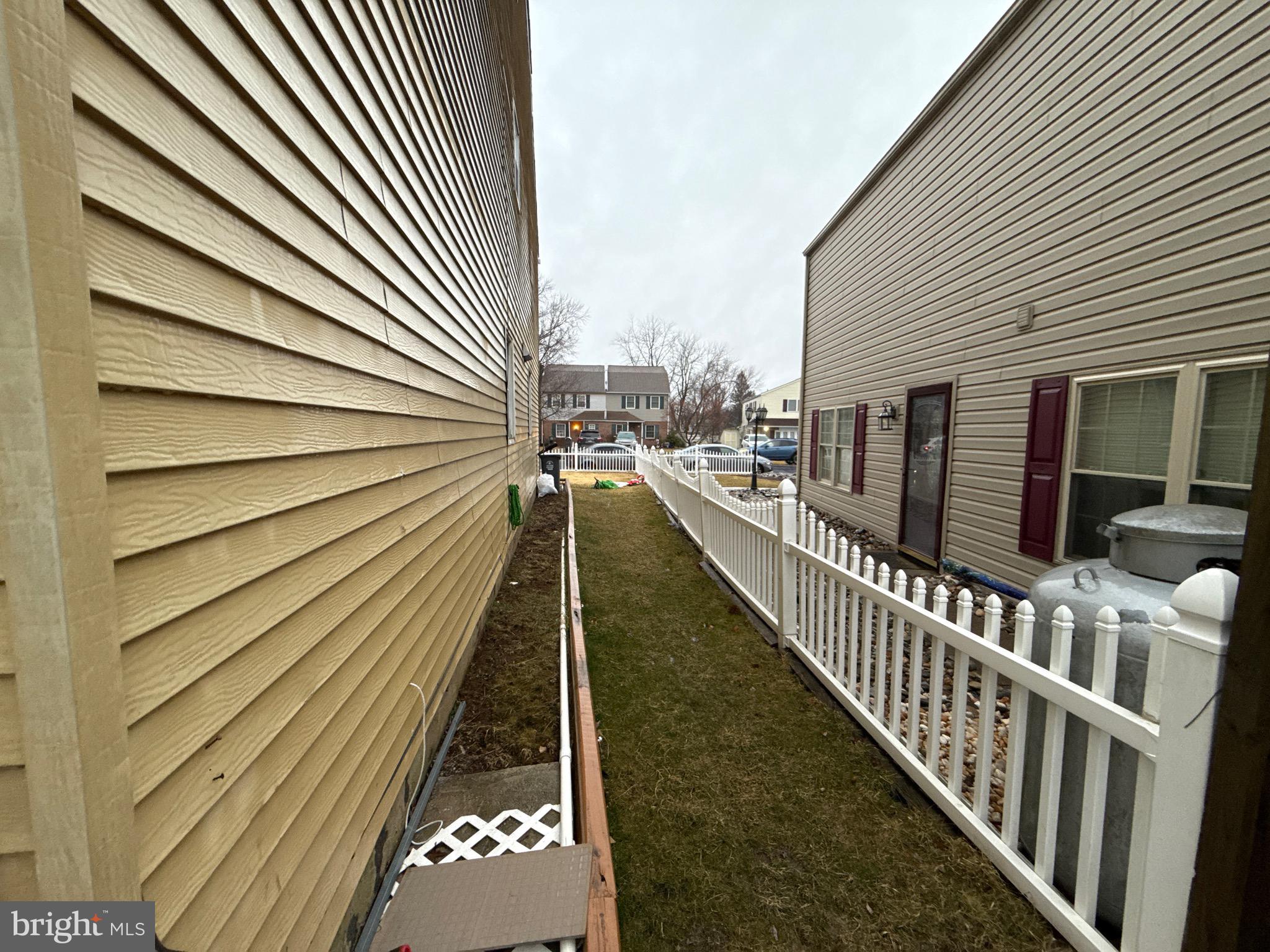 CEDAR GROVE ESTS - Residential