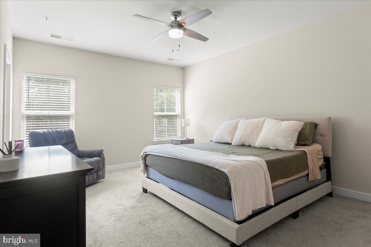 TIMOTHY BRANCH TOWNS - Residential Lease