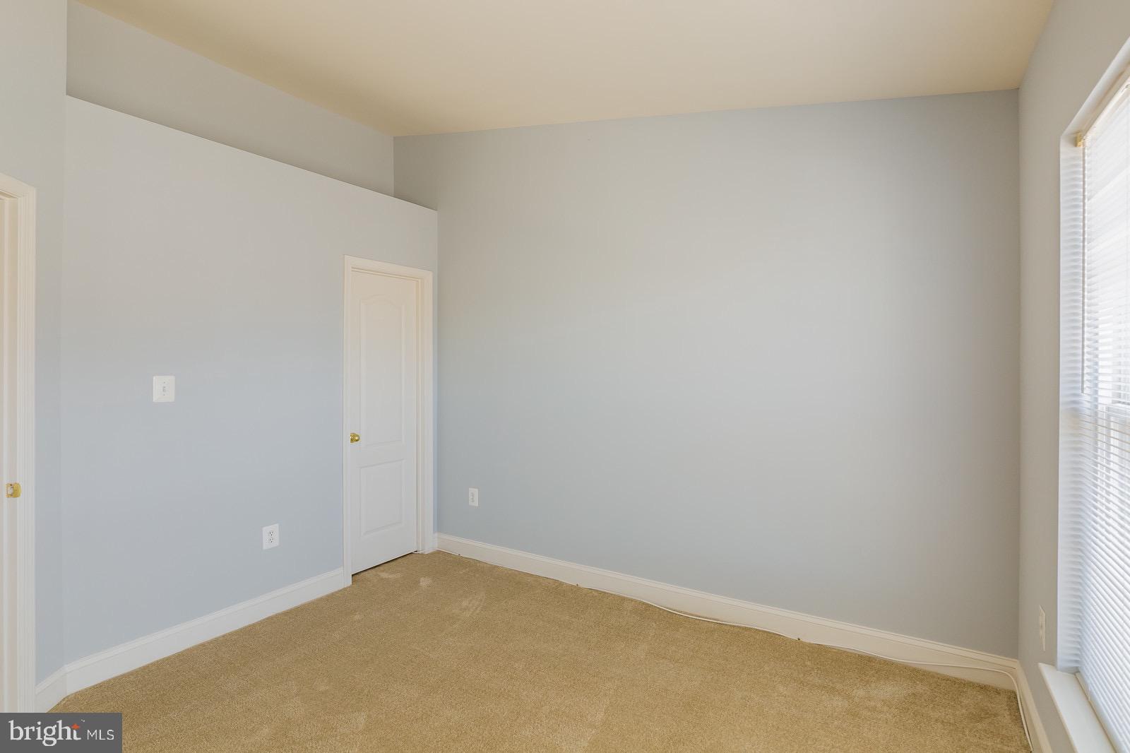 RIVER OAKS - Residential