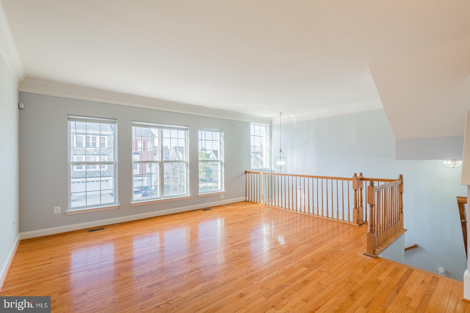 RIVER OAKS - Residential