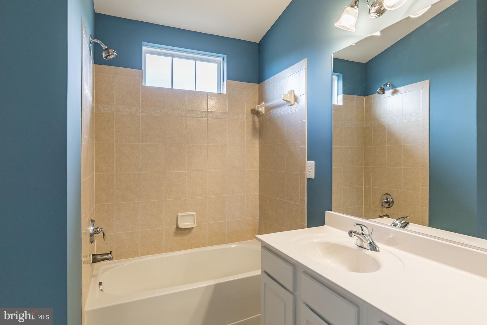 RIVER OAKS - Residential